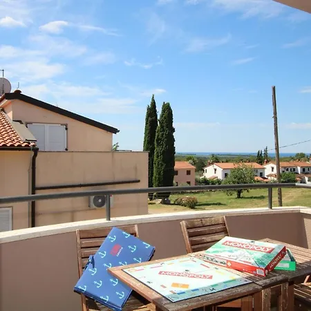 Premium Dora 4 Apartment Tar-Vabriga